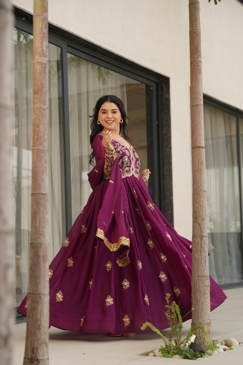 Star Georgette Kurta with Sequins & Zari Embroidery