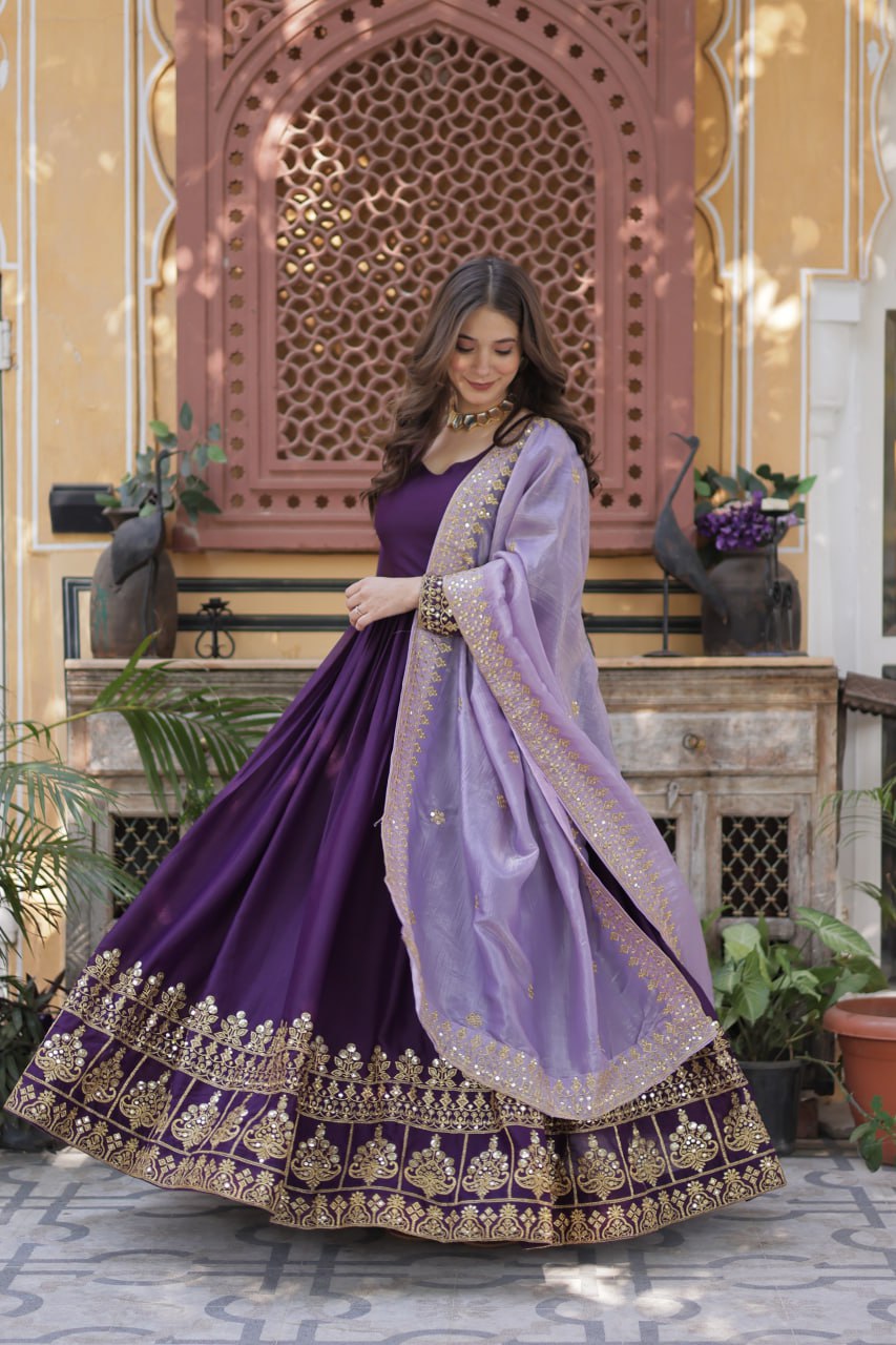 Star Georgette Kurta with Zari Sequins Embroidery and Gold Crush Dupatta